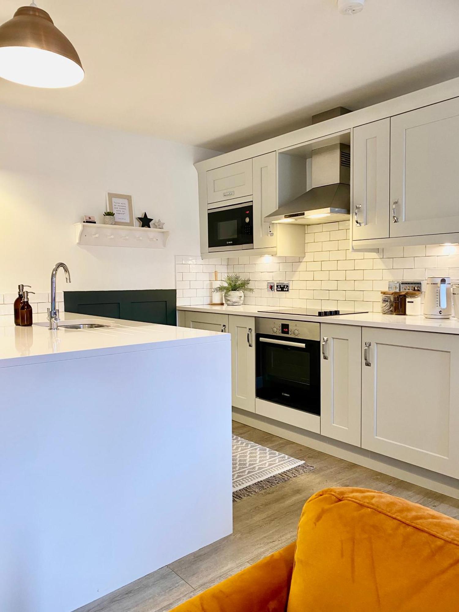 Boutique Chapel Apartment Within City Walls Chester Exterior foto
